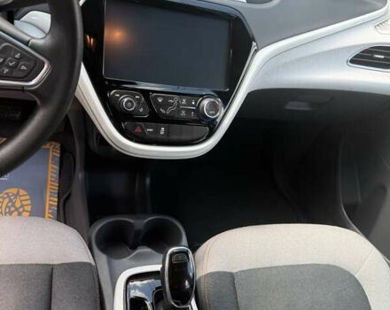 Белый Шевроле Bolt EV, объемом двигателя 0 л и пробегом 127 тыс. км за 14599 $, фото 4 на Automoto.ua