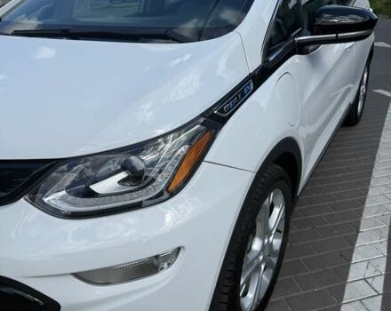Белый Шевроле Bolt EV, объемом двигателя 0 л и пробегом 127 тыс. км за 14599 $, фото 1 на Automoto.ua