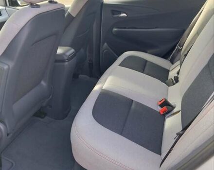 Белый Шевроле Bolt EV, объемом двигателя 0 л и пробегом 66 тыс. км за 13900 $, фото 11 на Automoto.ua