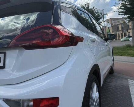 Белый Шевроле Bolt EV, объемом двигателя 0 л и пробегом 127 тыс. км за 14599 $, фото 19 на Automoto.ua