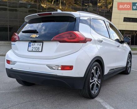 Белый Шевроле Bolt EV, объемом двигателя 0 л и пробегом 140 тыс. км за 14300 $, фото 4 на Automoto.ua
