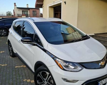 Белый Шевроле Bolt EV, объемом двигателя 0 л и пробегом 107 тыс. км за 16300 $, фото 5 на Automoto.ua