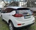 Белый Шевроле Bolt EV, объемом двигателя 0 л и пробегом 70 тыс. км за 16500 $, фото 10 на Automoto.ua