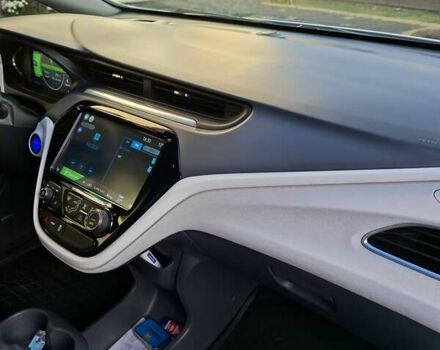 Белый Шевроле Bolt EV, объемом двигателя 0 л и пробегом 107 тыс. км за 16300 $, фото 13 на Automoto.ua