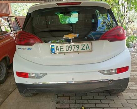 Белый Шевроле Bolt EV, объемом двигателя 0 л и пробегом 142 тыс. км за 15200 $, фото 3 на Automoto.ua