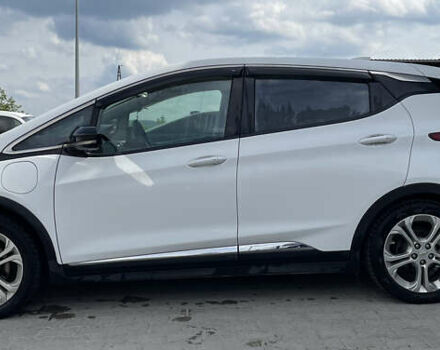 Белый Шевроле Bolt EV, объемом двигателя 0 л и пробегом 170 тыс. км за 13799 $, фото 6 на Automoto.ua