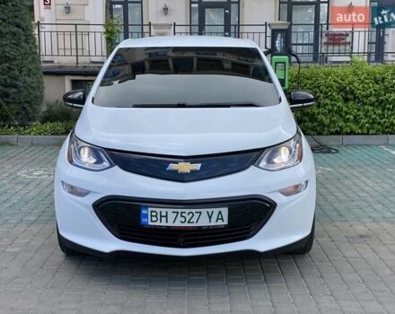 Белый Шевроле Bolt EV, объемом двигателя 0 л и пробегом 125 тыс. км за 14300 $, фото 5 на Automoto.ua