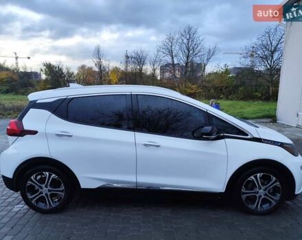 Белый Шевроле Bolt EV, объемом двигателя 0 л и пробегом 102 тыс. км за 15000 $, фото 8 на Automoto.ua