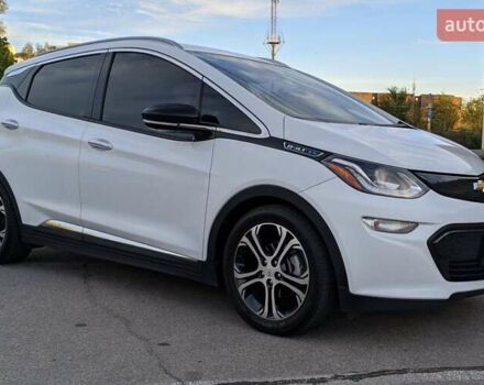 Белый Шевроле Bolt EV, объемом двигателя 0 л и пробегом 140 тыс. км за 14300 $, фото 5 на Automoto.ua