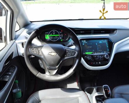 Белый Шевроле Bolt EV, объемом двигателя 0 л и пробегом 115 тыс. км за 18000 $, фото 11 на Automoto.ua