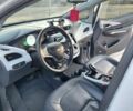 Белый Шевроле Bolt EV, объемом двигателя 0 л и пробегом 175 тыс. км за 14200 $, фото 32 на Automoto.ua