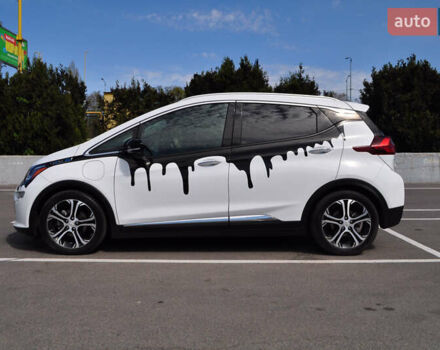 Белый Шевроле Bolt EV, объемом двигателя 0 л и пробегом 115 тыс. км за 18000 $, фото 1 на Automoto.ua