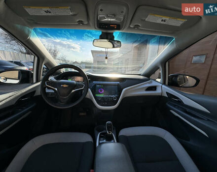 Белый Шевроле Bolt EV, объемом двигателя 0 л и пробегом 155 тыс. км за 13000 $, фото 18 на Automoto.ua