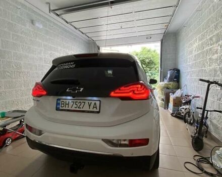 Белый Шевроле Bolt EV, объемом двигателя 0 л и пробегом 125 тыс. км за 14300 $, фото 18 на Automoto.ua