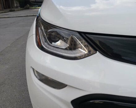 Белый Шевроле Bolt EV, объемом двигателя 0 л и пробегом 159 тыс. км за 13000 $, фото 28 на Automoto.ua