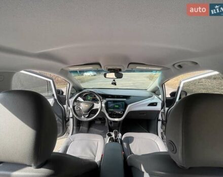 Белый Шевроле Bolt EV, объемом двигателя 0 л и пробегом 260 тыс. км за 14900 $, фото 11 на Automoto.ua