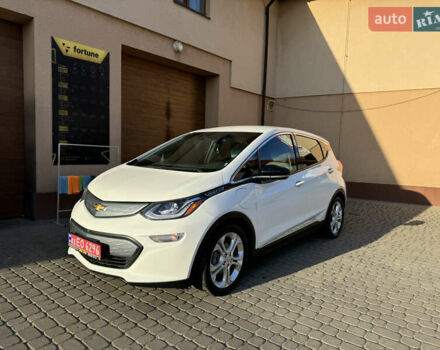 Белый Шевроле Bolt EV, объемом двигателя 0 л и пробегом 155 тыс. км за 13000 $, фото 5 на Automoto.ua
