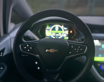 Белый Шевроле Bolt EV, объемом двигателя 0 л и пробегом 39 тыс. км за 14400 $, фото 15 на Automoto.ua