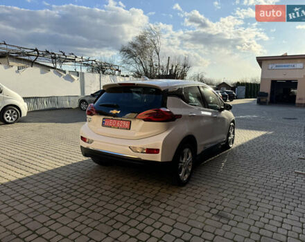 Белый Шевроле Bolt EV, объемом двигателя 0 л и пробегом 155 тыс. км за 13000 $, фото 2 на Automoto.ua