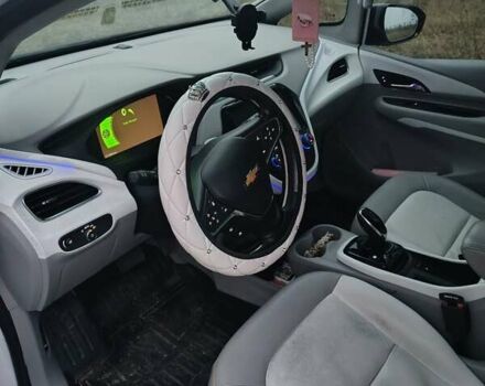 Білий Шевроле Bolt EV, об'ємом двигуна 0 л та пробігом 190 тис. км за 10500 $, фото 5 на Automoto.ua