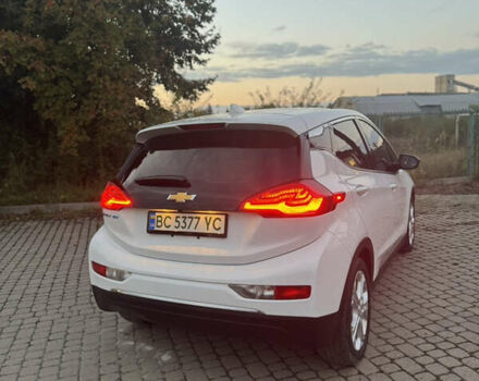 Белый Шевроле Bolt EV, объемом двигателя 0 л и пробегом 39 тыс. км за 14400 $, фото 5 на Automoto.ua
