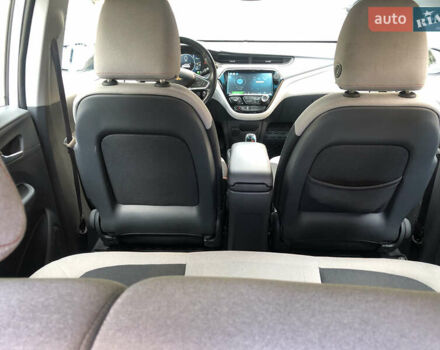 Белый Шевроле Bolt EV, объемом двигателя 0 л и пробегом 159 тыс. км за 13000 $, фото 55 на Automoto.ua