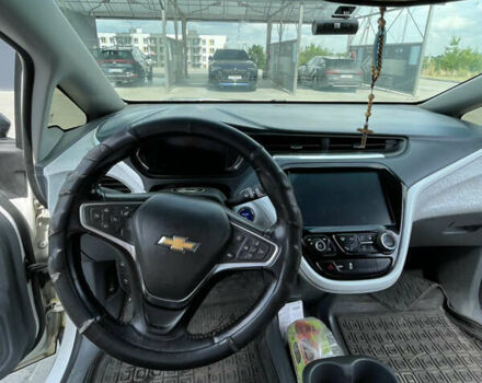 Белый Шевроле Bolt EV, объемом двигателя 0 л и пробегом 170 тыс. км за 13799 $, фото 11 на Automoto.ua