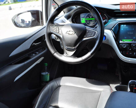 Белый Шевроле Bolt EV, объемом двигателя 0 л и пробегом 115 тыс. км за 18000 $, фото 13 на Automoto.ua