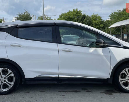 Белый Шевроле Bolt EV, объемом двигателя 0 л и пробегом 170 тыс. км за 13799 $, фото 5 на Automoto.ua