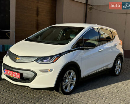 Белый Шевроле Bolt EV, объемом двигателя 0 л и пробегом 155 тыс. км за 13000 $, фото 4 на Automoto.ua