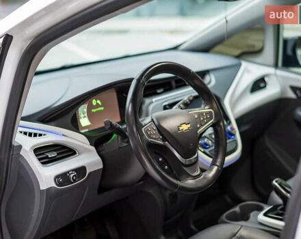 Білий Шевроле Bolt EV, об'ємом двигуна 0 л та пробігом 135 тис. км за 14300 $, фото 2 на Automoto.ua
