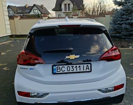 Белый Шевроле Bolt EV, объемом двигателя 0 л и пробегом 107 тыс. км за 16300 $, фото 3 на Automoto.ua