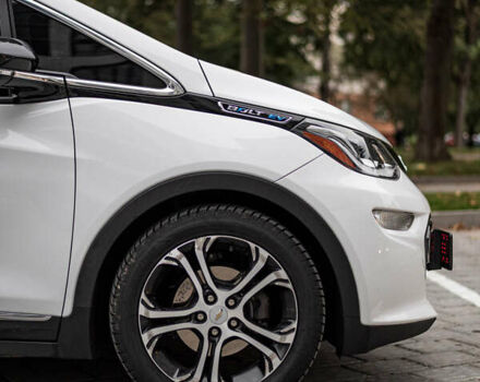 Білий Шевроле Bolt EV, об'ємом двигуна 0 л та пробігом 135 тис. км за 14300 $, фото 4 на Automoto.ua