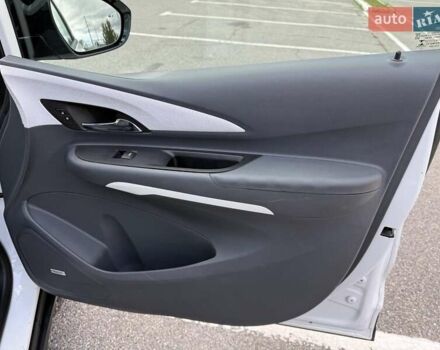 Білий Шевроле Bolt EV, об'ємом двигуна 0 л та пробігом 167 тис. км за 12900 $, фото 22 на Automoto.ua