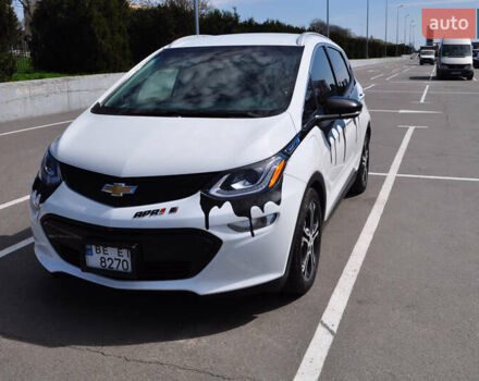 Белый Шевроле Bolt EV, объемом двигателя 0 л и пробегом 115 тыс. км за 18000 $, фото 6 на Automoto.ua