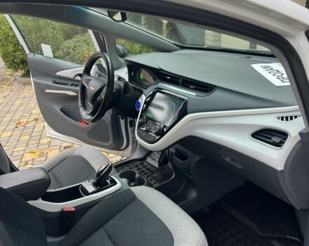 Шевроле Bolt EV 2017 в Умани на Automoto.ua Белый Шевроле Bolt EV, объемом двигателя 0 л и пробегом 143 тыс. км за 15000 $, фото 5 на Automoto.ua