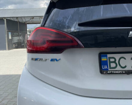 Белый Шевроле Bolt EV, объемом двигателя 0 л и пробегом 170 тыс. км за 13799 $, фото 8 на Automoto.ua