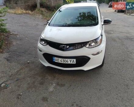 Белый Шевроле Bolt EV, объемом двигателя 0 л и пробегом 82 тыс. км за 12700 $, фото 1 на Automoto.ua