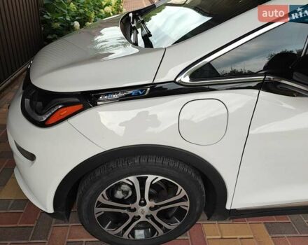 Білий Шевроле Bolt EV, об'ємом двигуна 0 л та пробігом 85 тис. км за 16900 $, фото 5 на Automoto.ua