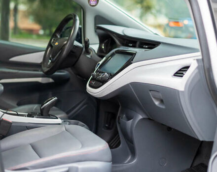 Білий Шевроле Bolt EV, об'ємом двигуна 0 л та пробігом 135 тис. км за 14300 $, фото 22 на Automoto.ua