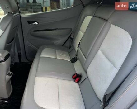 Белый Шевроле Bolt EV, объемом двигателя 0 л и пробегом 219 тыс. км за 12800 $, фото 7 на Automoto.ua