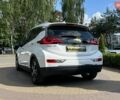 Белый Шевроле Bolt EV, объемом двигателя 0 л и пробегом 107 тыс. км за 15999 $, фото 4 на Automoto.ua