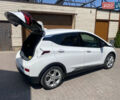 Білий Шевроле Bolt EV, об'ємом двигуна 0 л та пробігом 100 тис. км за 15000 $, фото 4 на Automoto.ua