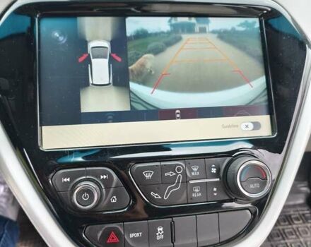 Білий Шевроле Bolt EV, об'ємом двигуна 0 л та пробігом 246 тис. км за 11900 $, фото 12 на Automoto.ua