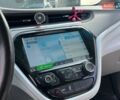Белый Шевроле Bolt EV, объемом двигателя 0 л и пробегом 219 тыс. км за 12800 $, фото 9 на Automoto.ua