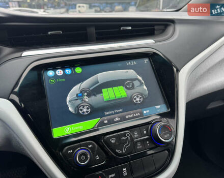 Белый Шевроле Bolt EV, объемом двигателя 0 л и пробегом 146 тыс. км за 13700 $, фото 33 на Automoto.ua