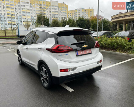 Белый Шевроле Bolt EV, объемом двигателя 0 л и пробегом 64 тыс. км за 14300 $, фото 9 на Automoto.ua