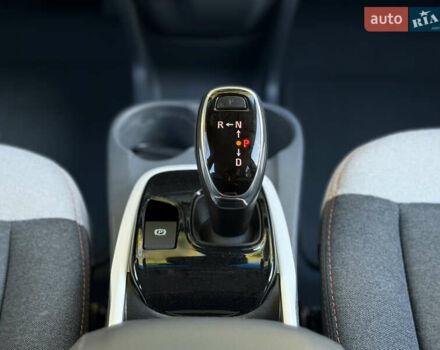 Шевроле Bolt EV 2018 в Одессе на Automoto.ua Белый Шевроле Bolt EV, объемом двигателя 0 л и пробегом 43 тыс. км за 17500 $, фото 46 на Automoto.ua