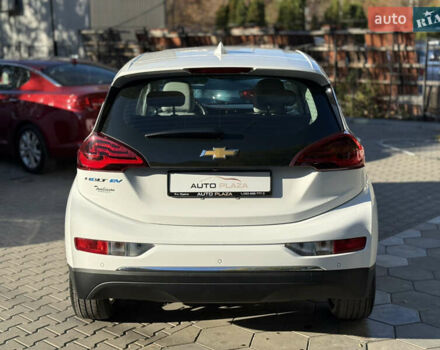 Шевроле Bolt EV 2018 в Одессе на Automoto.ua Белый Шевроле Bolt EV, объемом двигателя 0 л и пробегом 43 тыс. км за 17500 $, фото 26 на Automoto.ua