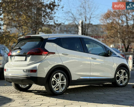 Шевроле Bolt EV 2018 в Одессе на Automoto.ua Белый Шевроле Bolt EV, объемом двигателя 0 л и пробегом 43 тыс. км за 17500 $, фото 25 на Automoto.ua